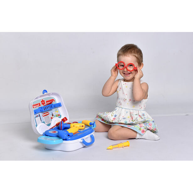 Doktorská sada v kufríku