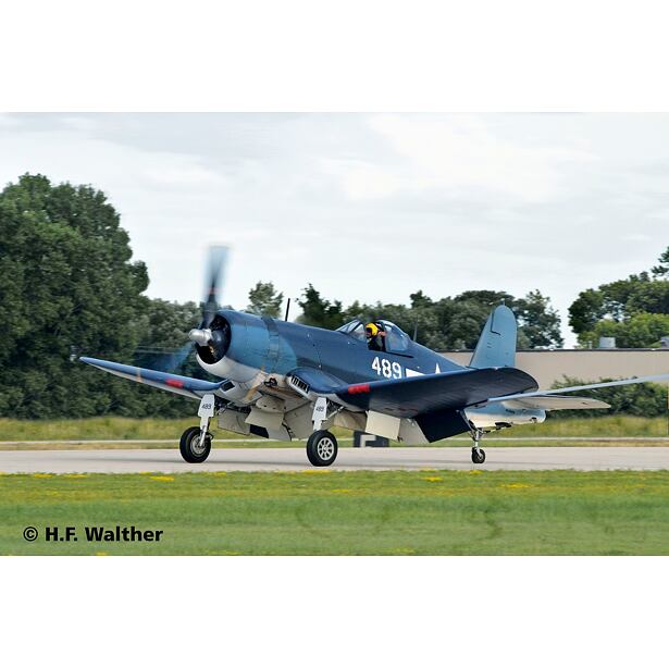 Revell Plastic ModelKit letadlo 04781 - Vought F4U-1D Corsair (1:32)