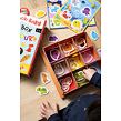 Lisciani MONTESSORI BABY KRABIČKA - Barvy
